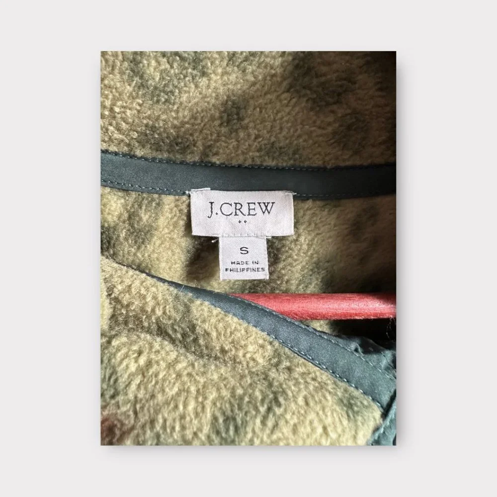 J. Crew Fleece Pullover, Green with Cheeta Print Size Small Like New - Picture 3 of 3